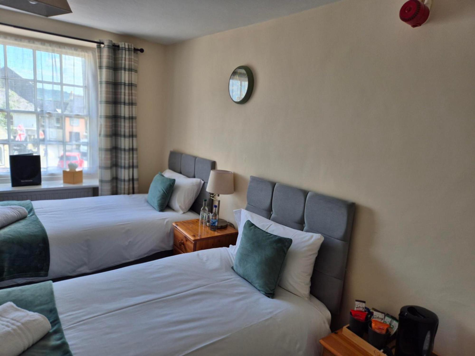 Ring O Bells Bed & Breakfast แชกฟอร์ด ภายนอก รูปภาพ
