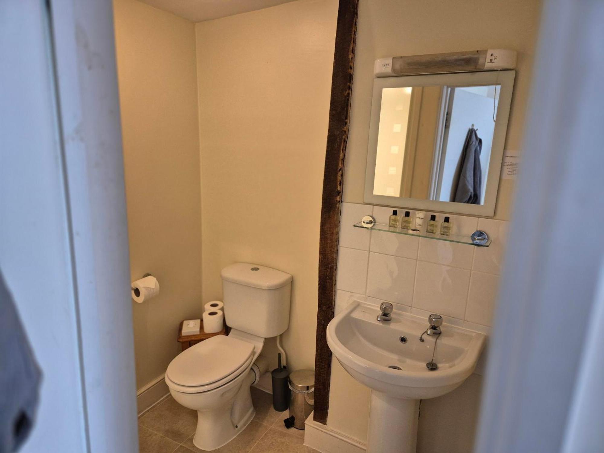 Ring O Bells Bed & Breakfast แชกฟอร์ด ภายนอก รูปภาพ